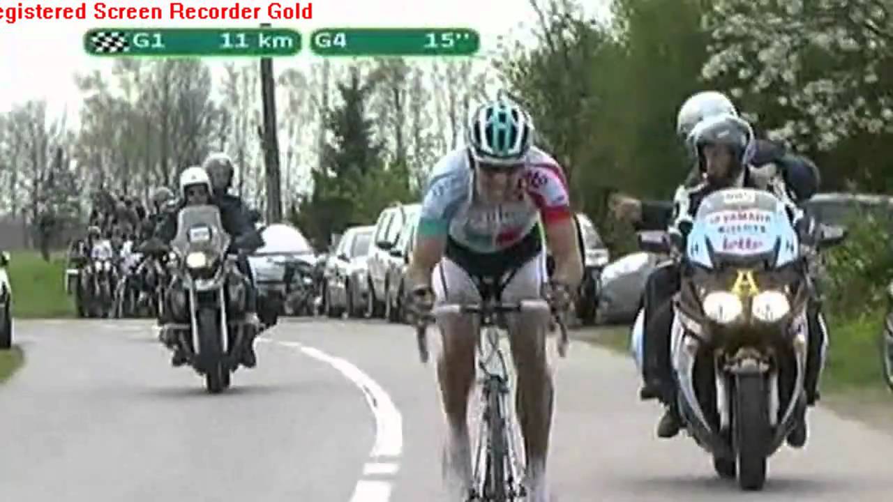 Philippe Gilbert Attacks on Bosberg - Ronde Van Vlaanderen 2011