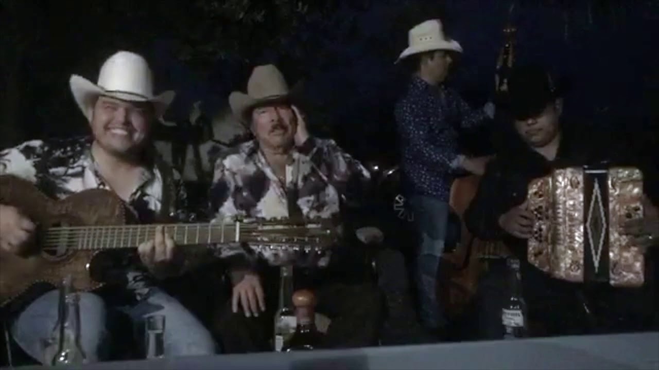 Lalo Mora - Corazón de Oro (Desde El Rancho)