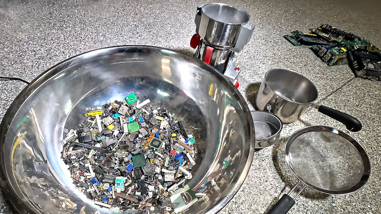 Pulverizing PCB Components for Gold Recovery