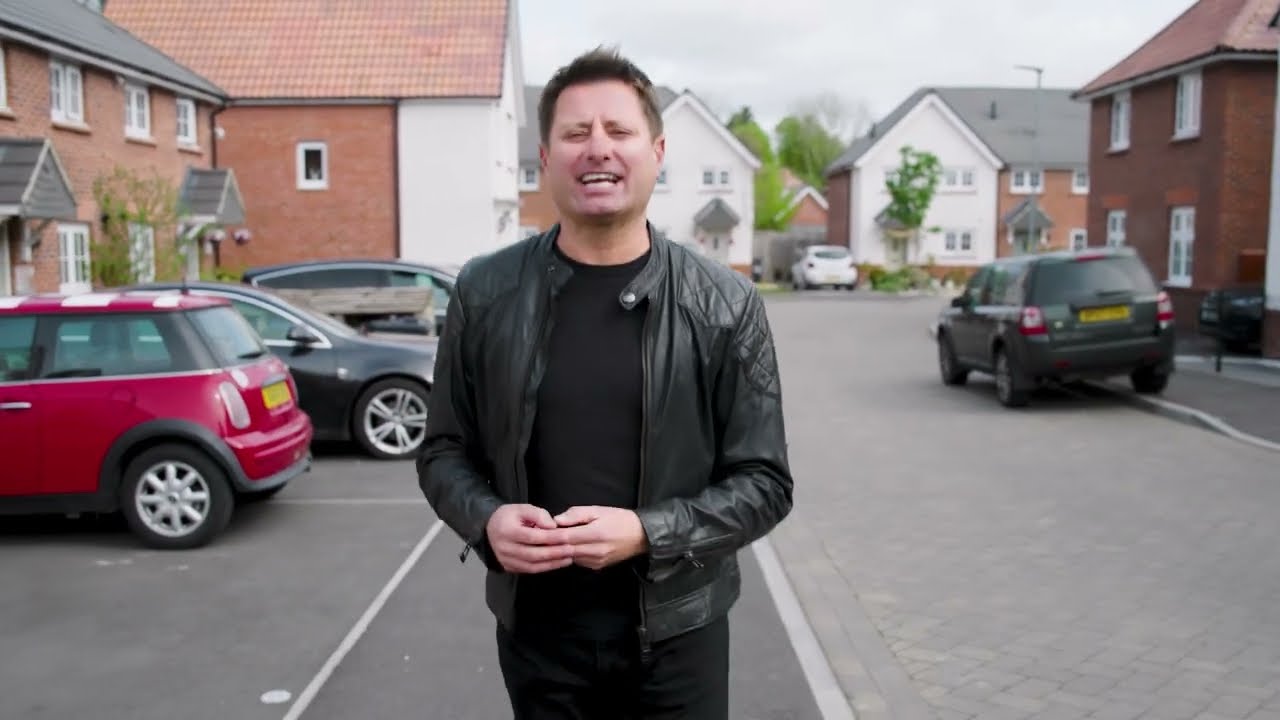 George Clarke Explores Microbore Heat Pump Retrofit with Ecodan R290 | Mitsubishi Electric x SNG