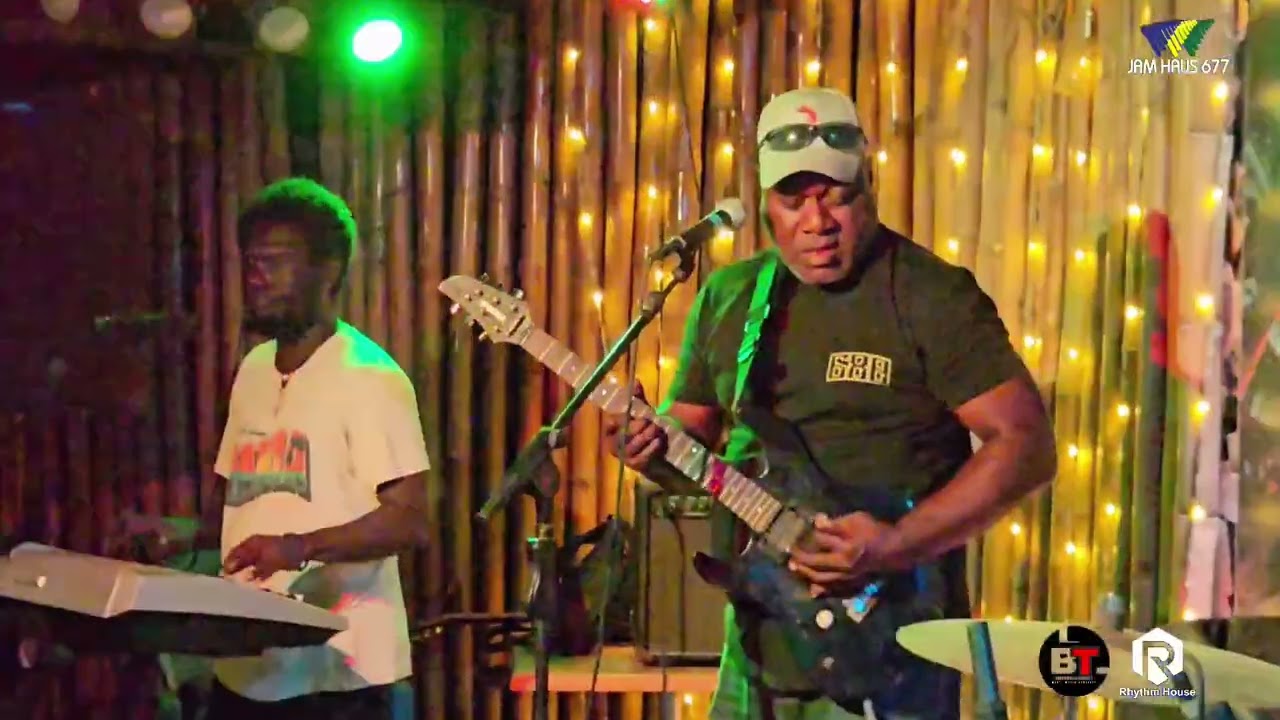Bernard & Backstage Band - Poata Elana | Patti Potts Cover 🎵| Live at King Solomon Hotel 🇸🇧