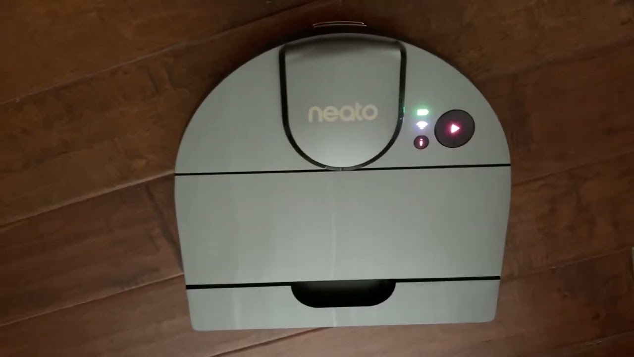Neato D10 is total trash!!! @NeatoRobotics