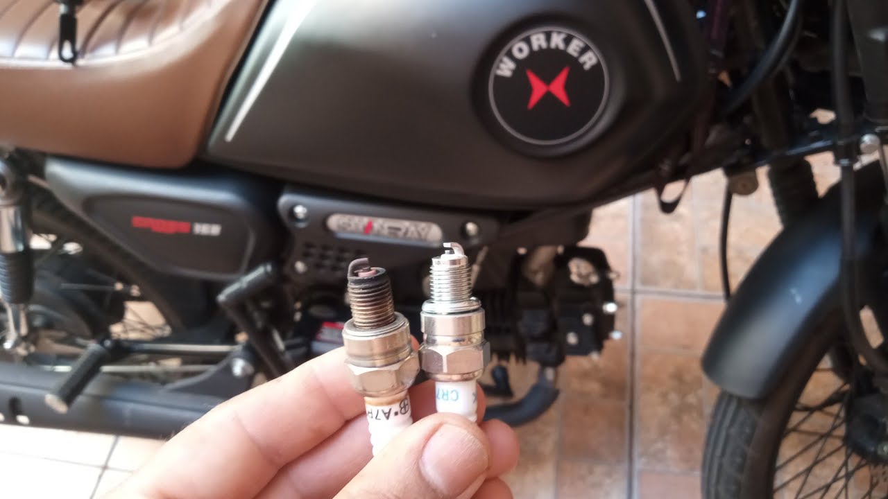 Troca da vela de ignição NGK,  da Shineray worker 150.