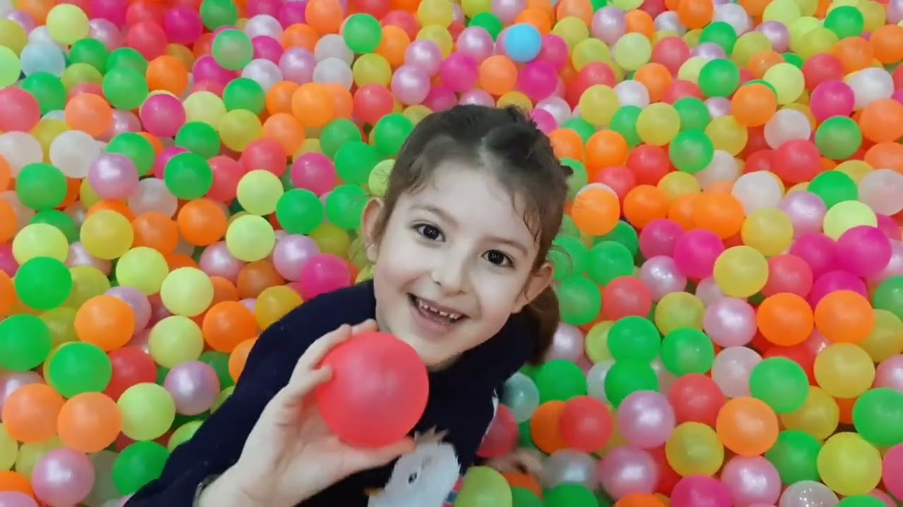 RENGARENK OYUN ALANI, OYNAMADAN DURULUR MU? COLORFUL PLAYGROUND #funnyvideo #video #funny #videos