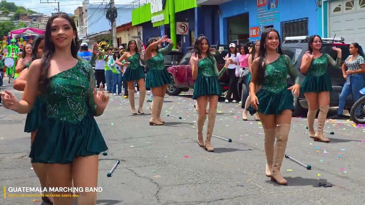 GUATEMALA marching BAND en El desfile DE correos DE metapan