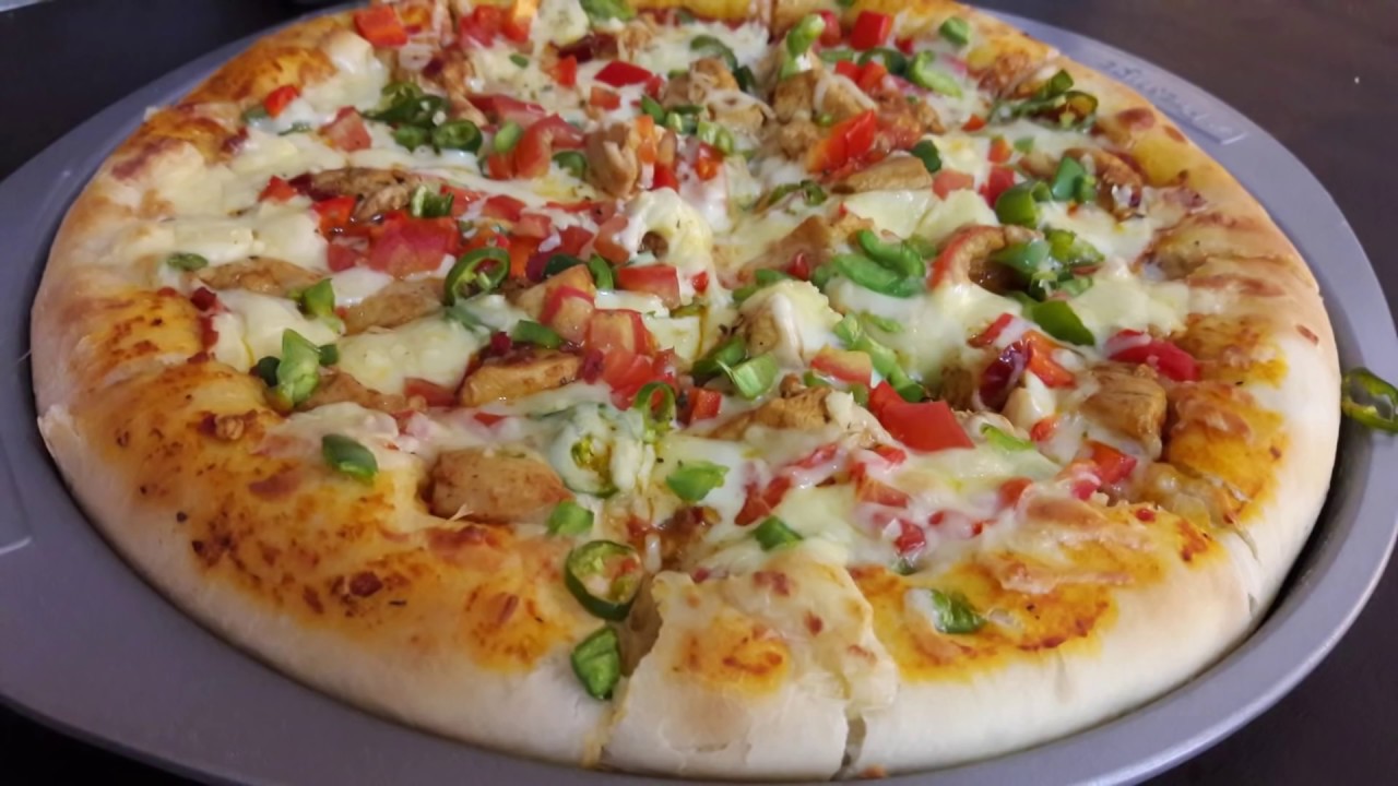 Tasty chicken pizza recipe /  Quick Pizza  by (Cooking with Asifa)