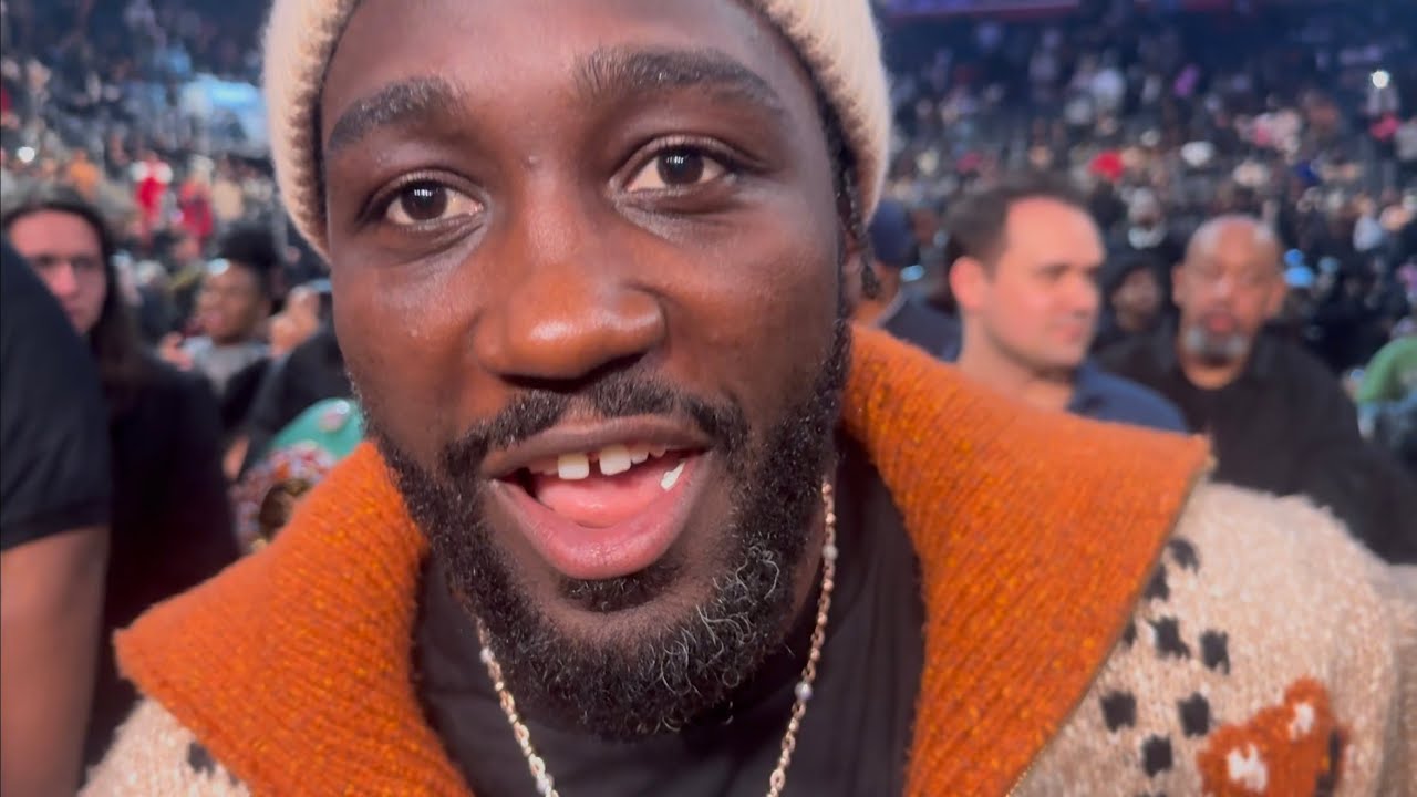 Terence Crawford REACTS to Claressa Shields DOMINATING Franchon Crews-Dezurn