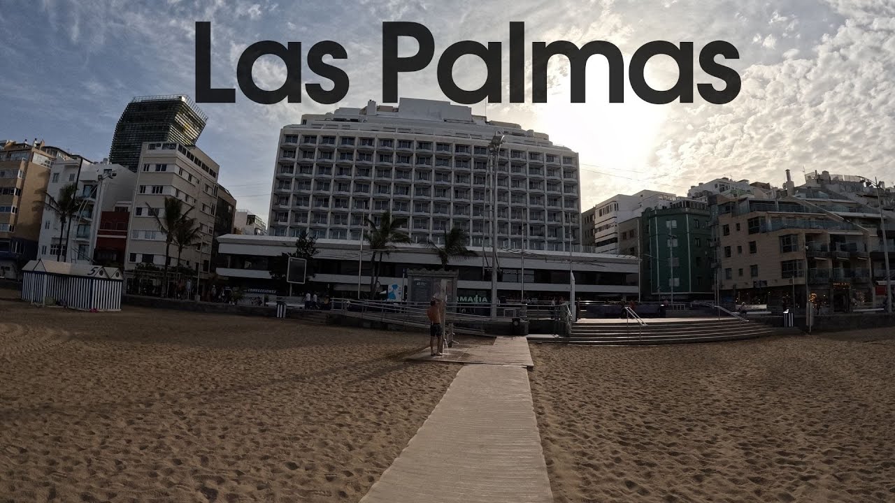 In Las Palmas, your feet lead you to the beach