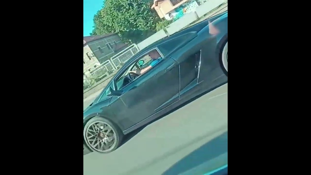 MARKO OSMAKČIĆ JURI U SVOM LAMBORGHINIU!