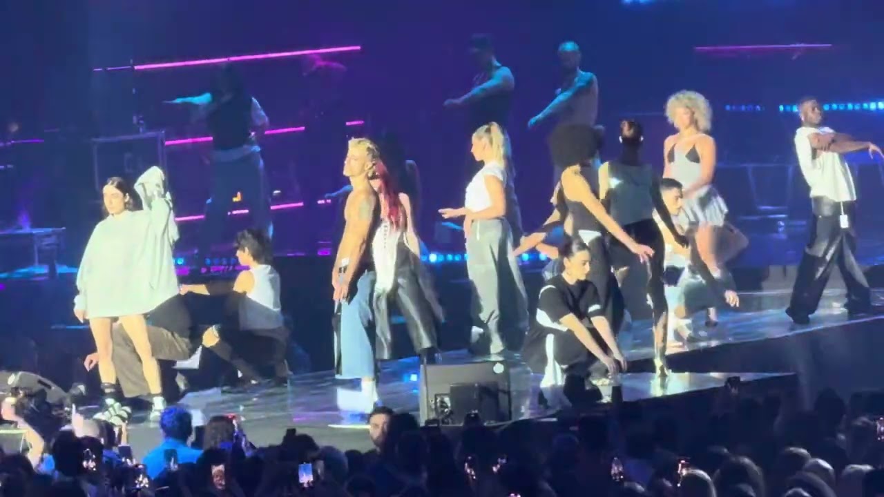 Vicco - Bailar y llorar - Concierto 40 primavera pop 2025