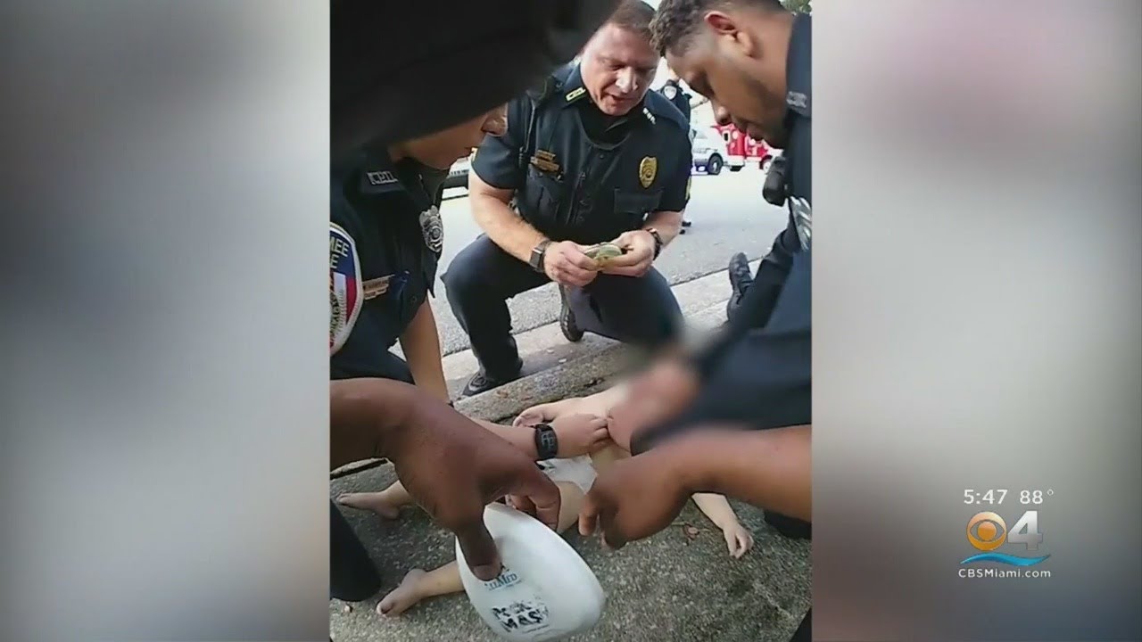 Hero Police Officers Saves Baby From Choking