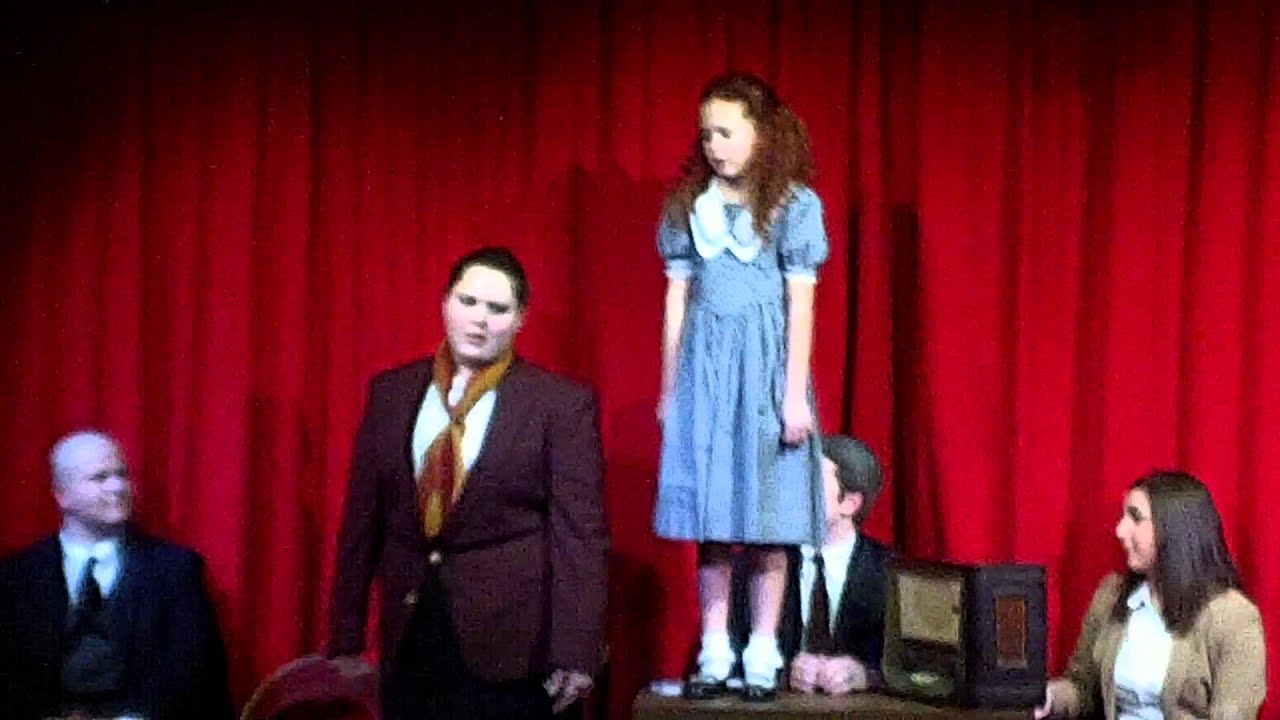 Annie TOMORROW President Cabinet Scene