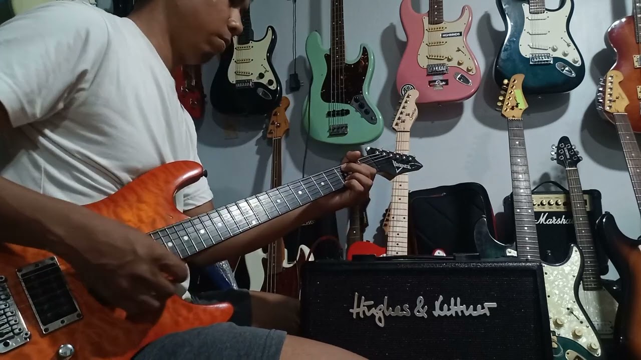 Ibanez SA Series In Hughes Kettner Amp