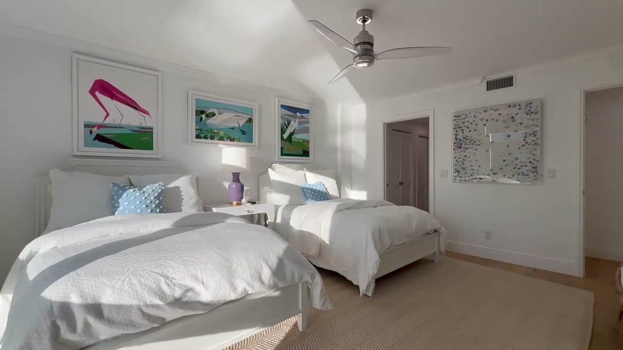 400 Park Shore Dr Naples, FL 34103 - Larry Roorda 239-860-2534