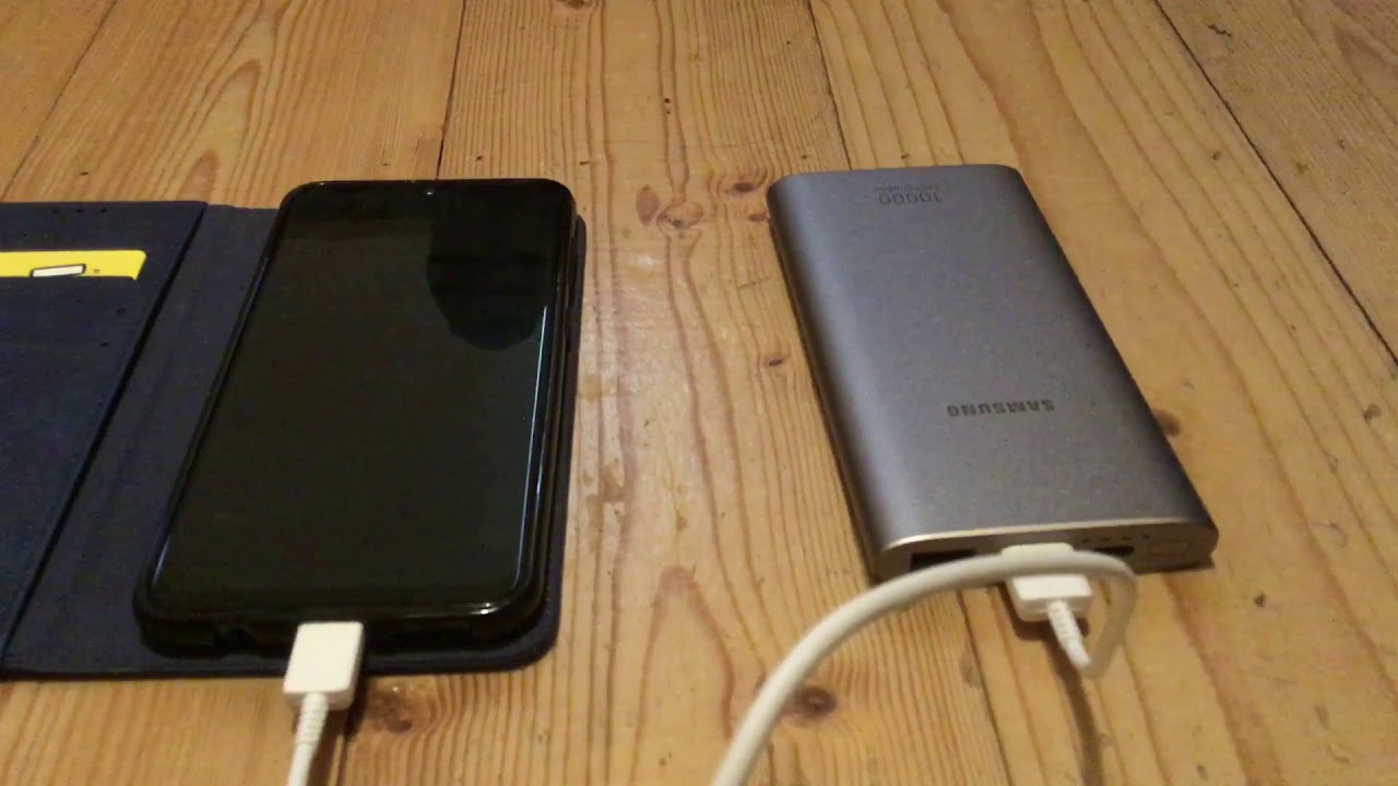 Samsung 10000 mAh battery pack | WorldLoveGaming