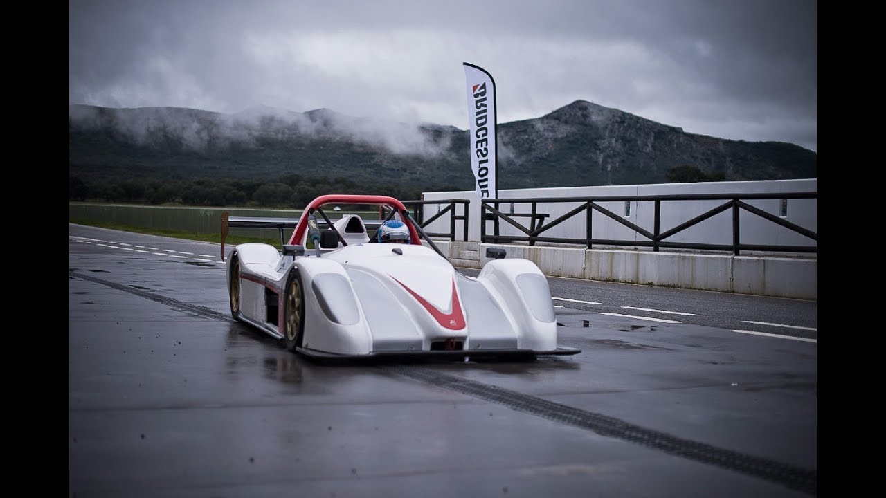Ascari Race Resort: Full lap with Radical SR3