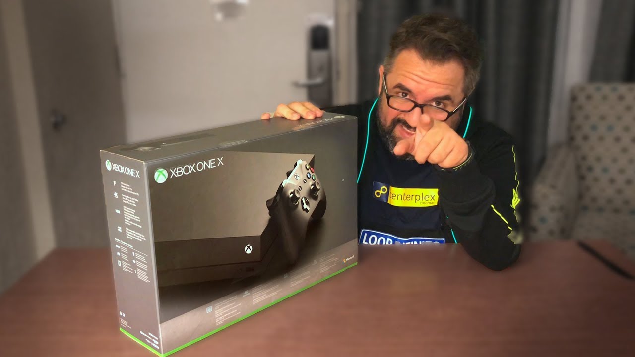 XBOX ONE X: UNBOXING, HANDS ON E “QUASE” FILA