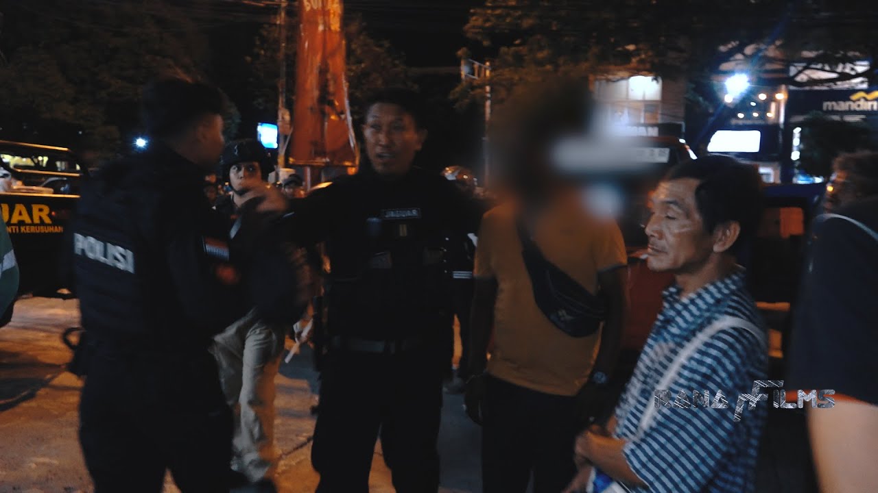 Preman Malak Polisi