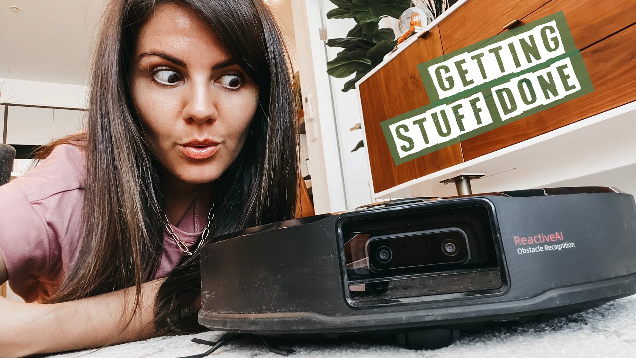 A robot does my chores now // Vlog | Rachael Jade