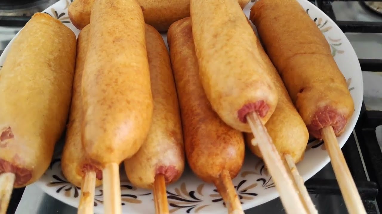 C&oacute;mo preparar BANDERILLAS DE SALCHICHA esponjositas receta f&aacute;cil y r&aacute;pida / F&aacute;cil y R&aacute;pido con Gaby