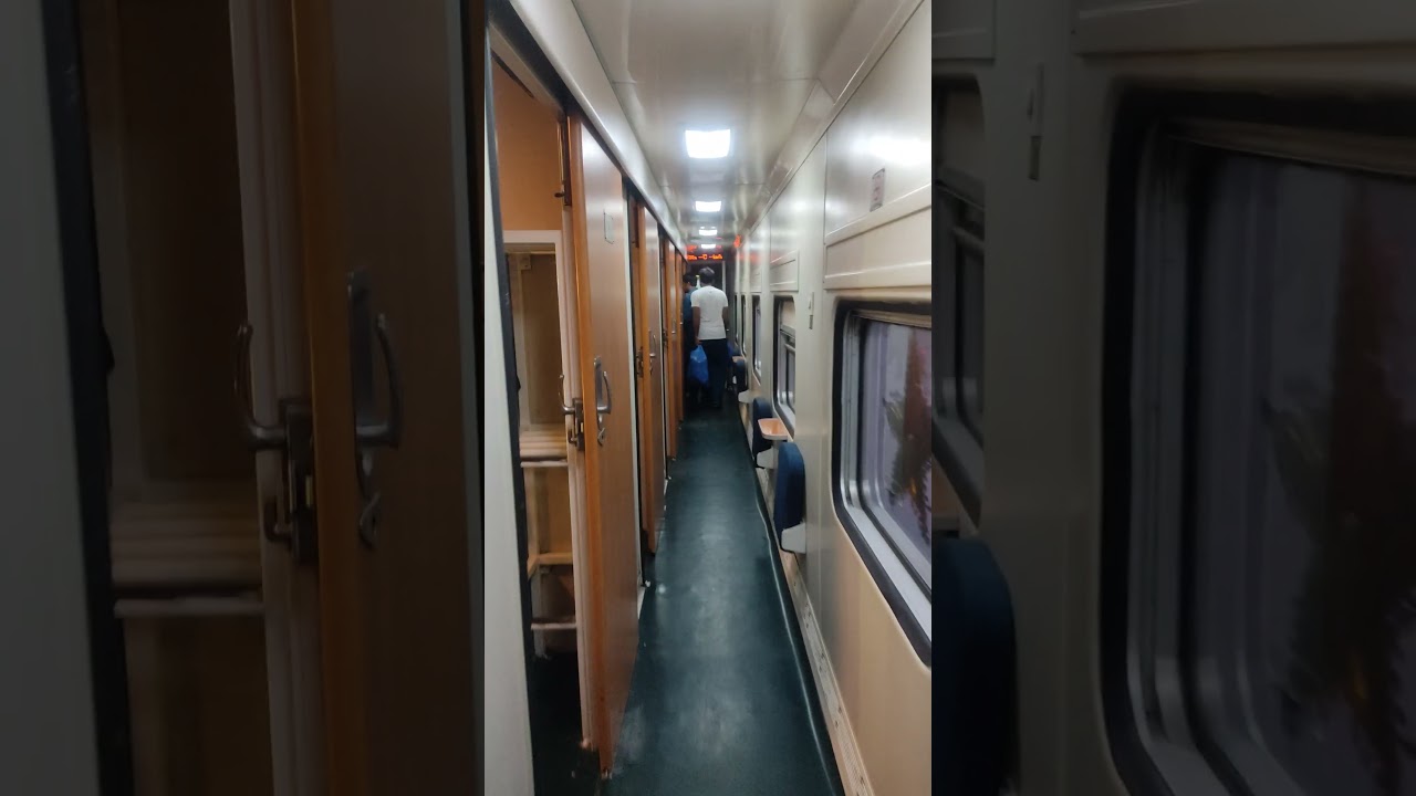 AC Business Class of Shalimar Express | Pakistan Railways | Travel Pakistan | Anjum Jamil