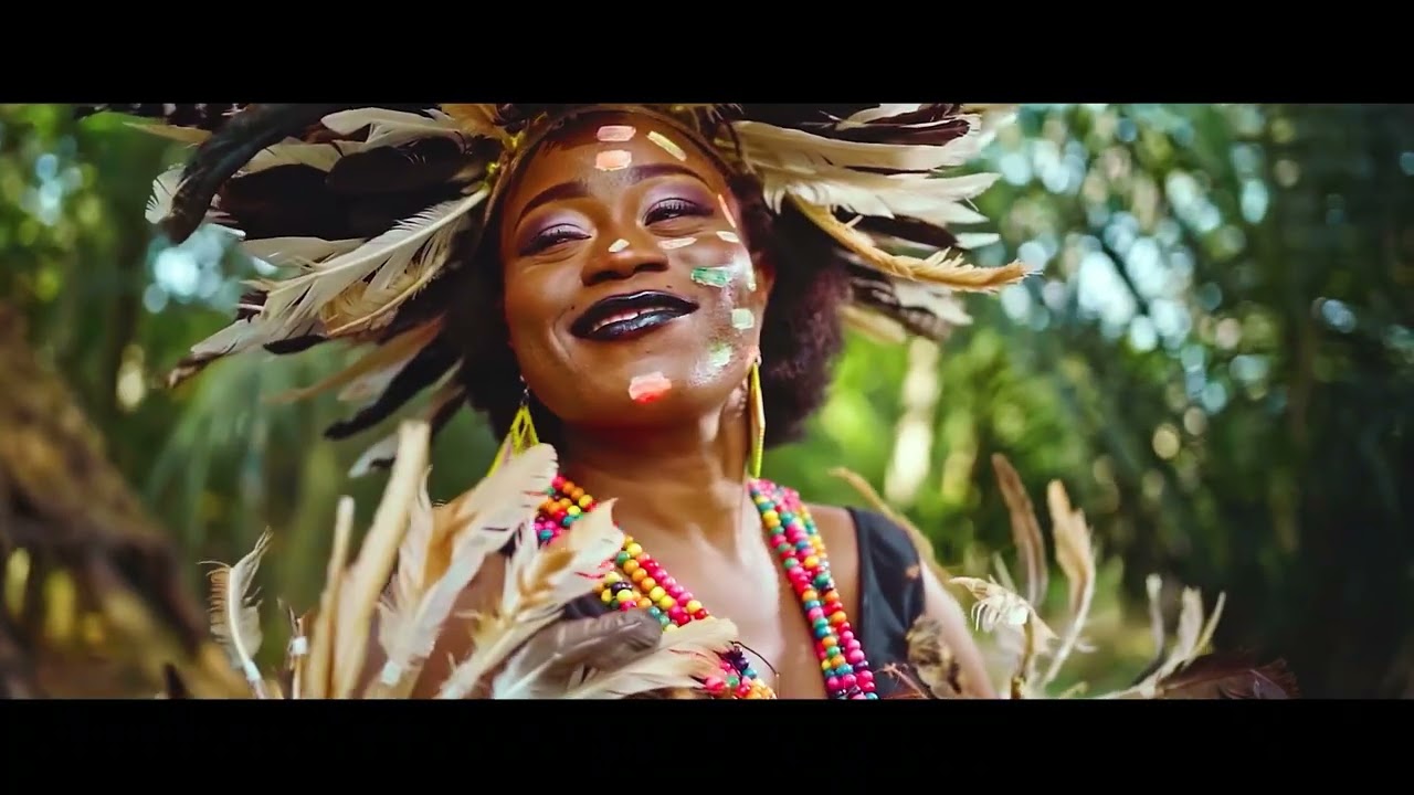Yoly Moon -Tsièlam (mon amour) - clip officiel