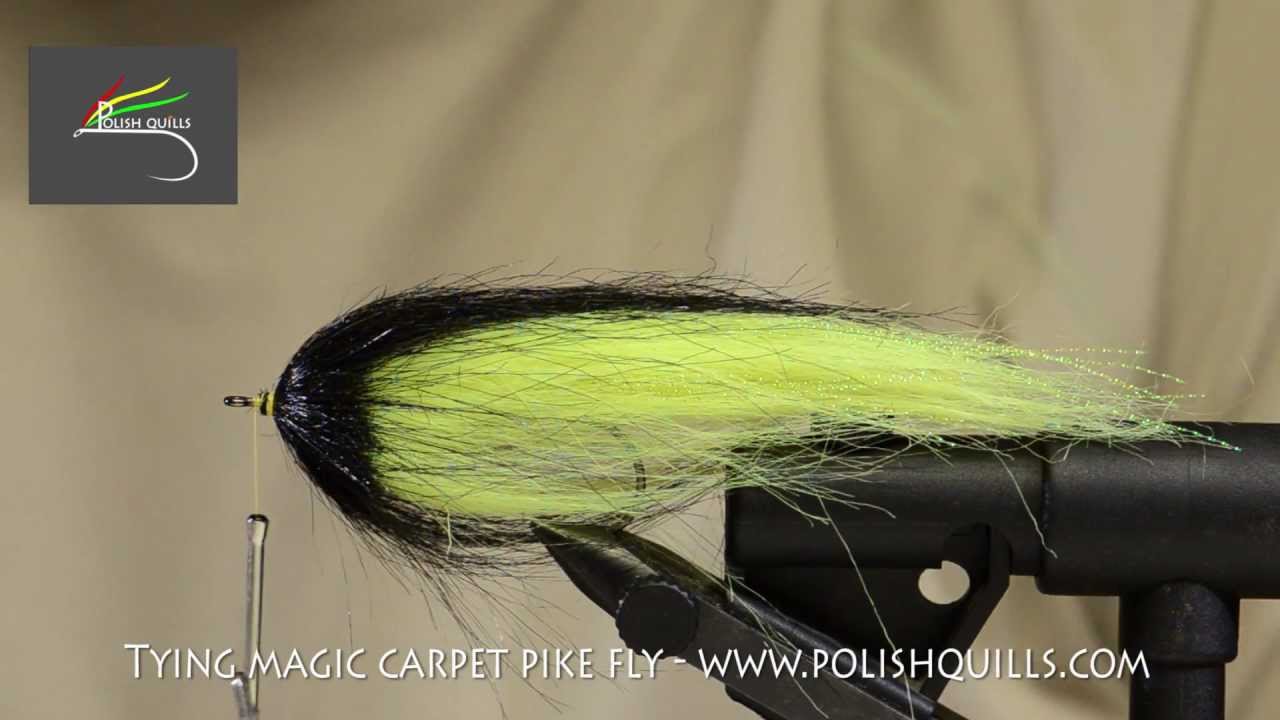 Tying Magic Carpet pike fly - www.polishquills.com