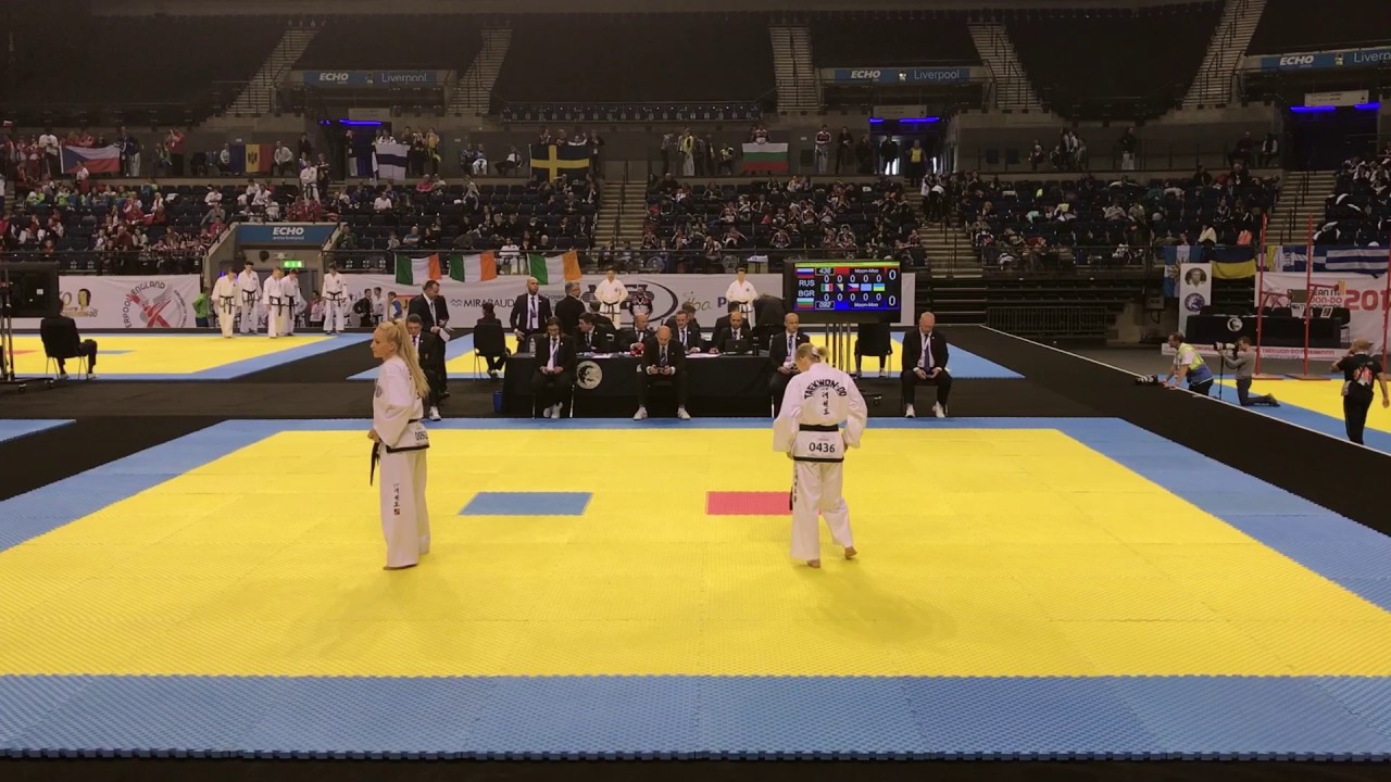 Albena Sitnilska (BUL) v Mariia Klochkova (RUS) - Female 4 Dan Pattern Semi Final