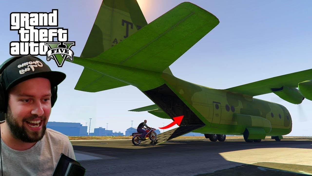 GTA V Freeroam - VOERTUIGEN IN HELIKOPTERS EN TITANS DOEN!
