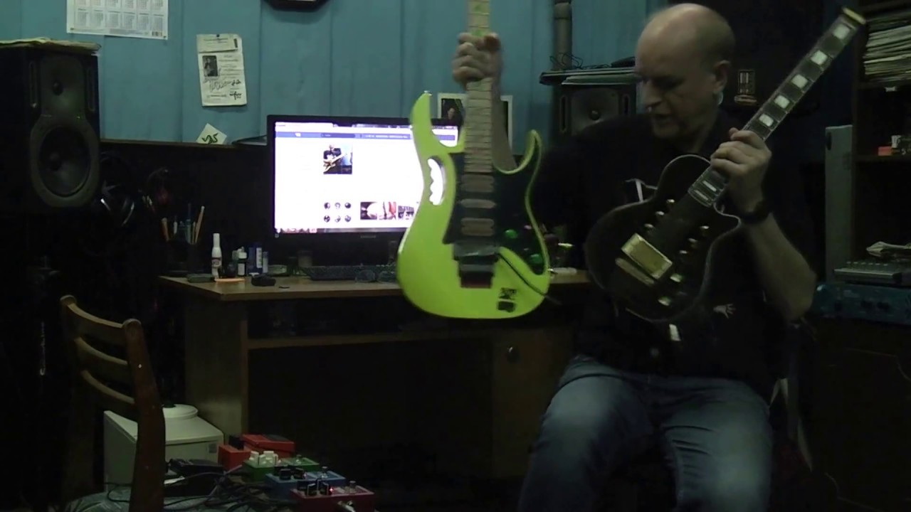 Traveler guitar EG-1 STANDARD (BLACKOUT) Test Drive