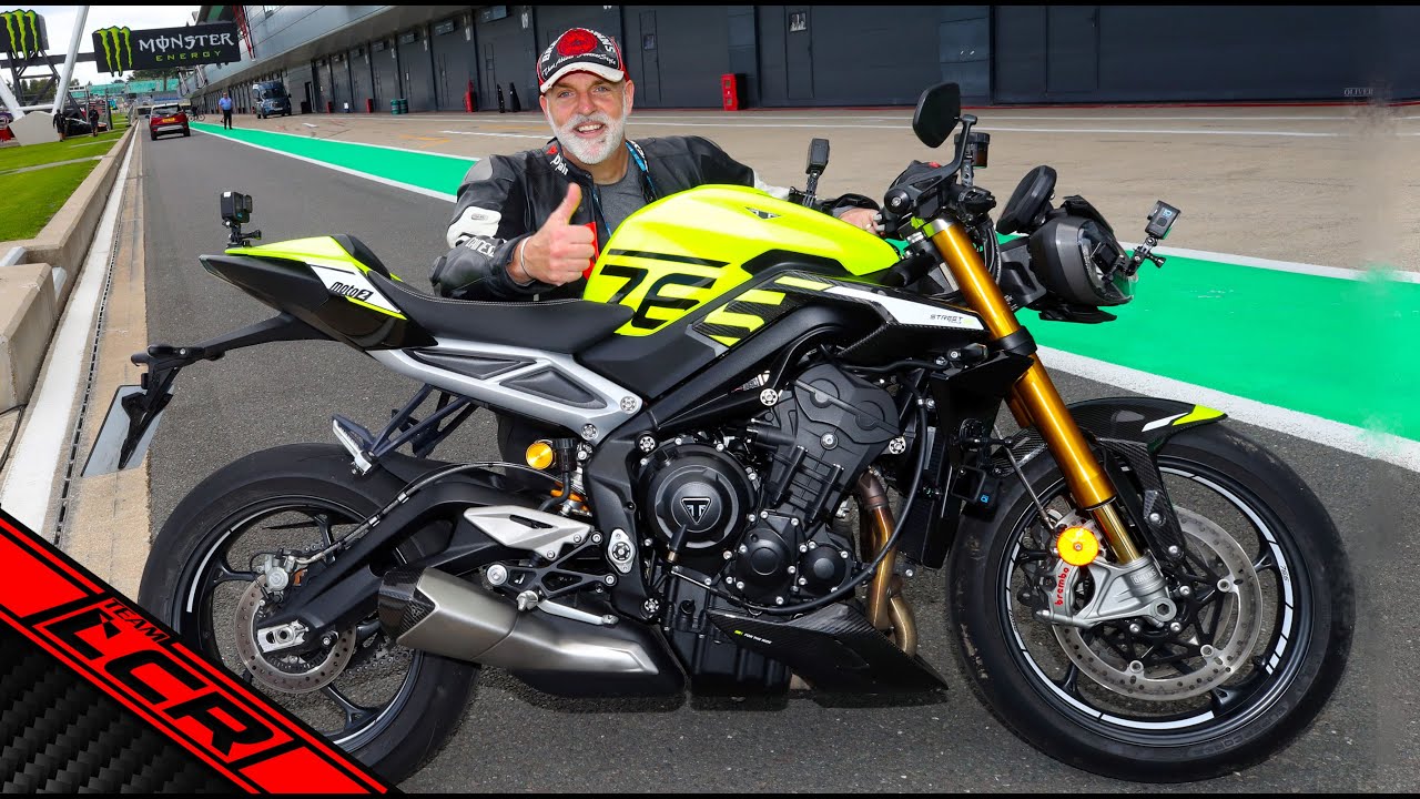 На трассе в Сильверстоуне во время MotoGP! | Triumph Street RS Moto 2 Edition