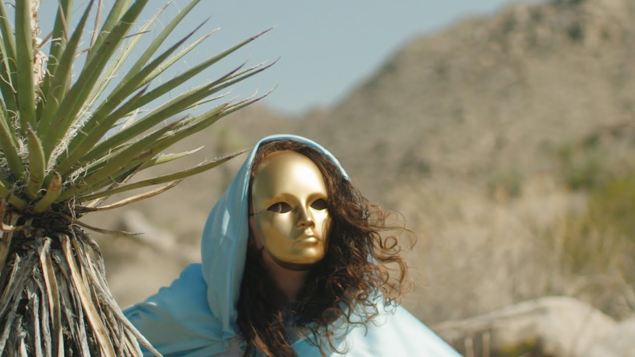 ÌXTAHUELE feat. KADHJA BONET - MANNA (Official Music Video)