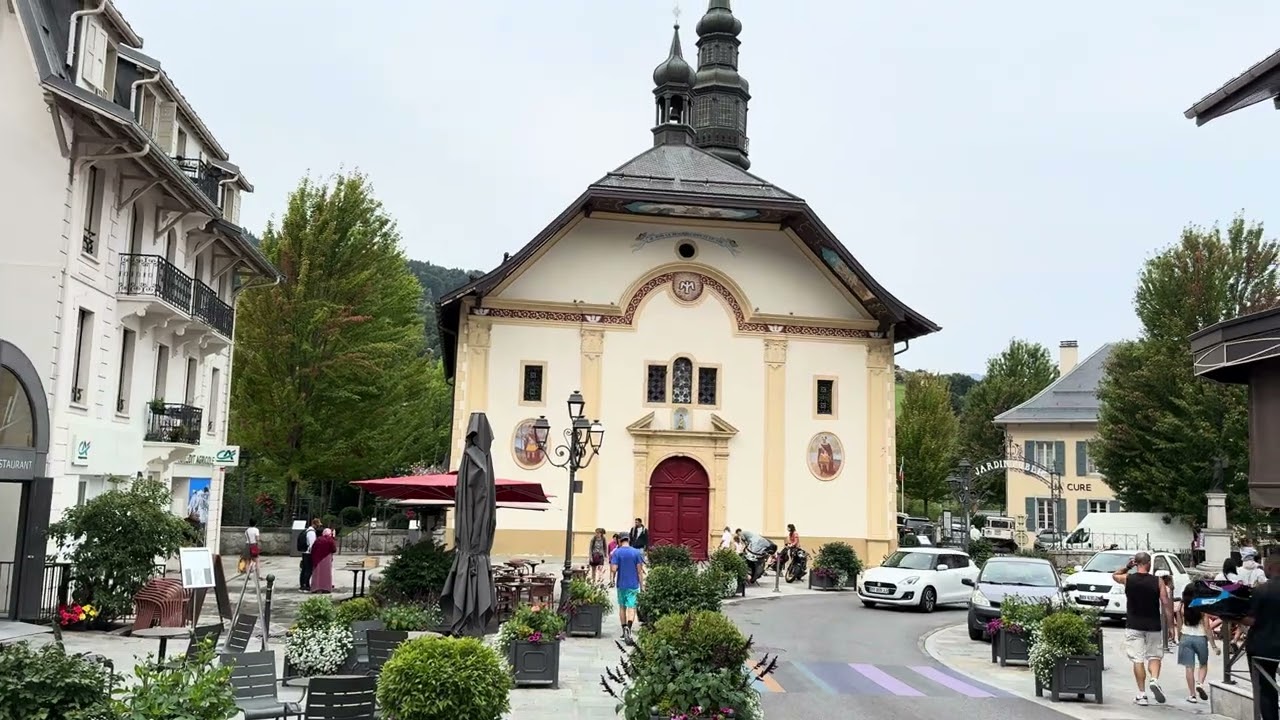 Saint Gervais Mont-Blanc : centre ville en partie - &eacute;t&eacute; 2025