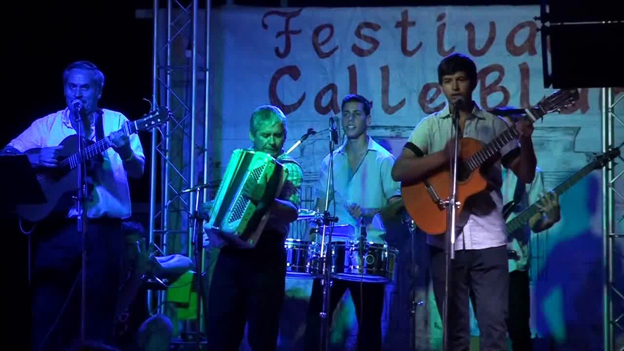 los raiceritos en vivo en la 11 ediccion del festival calle blanca