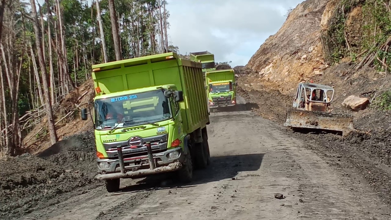 Timbun jalan tanjakan cempedak / Pertambangan Batubara Kalimantan Tengah