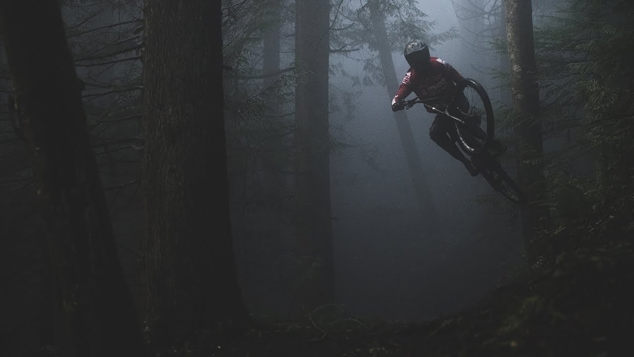 Unior/Devinci Factory Racing Welcomes its First Canadian Rider