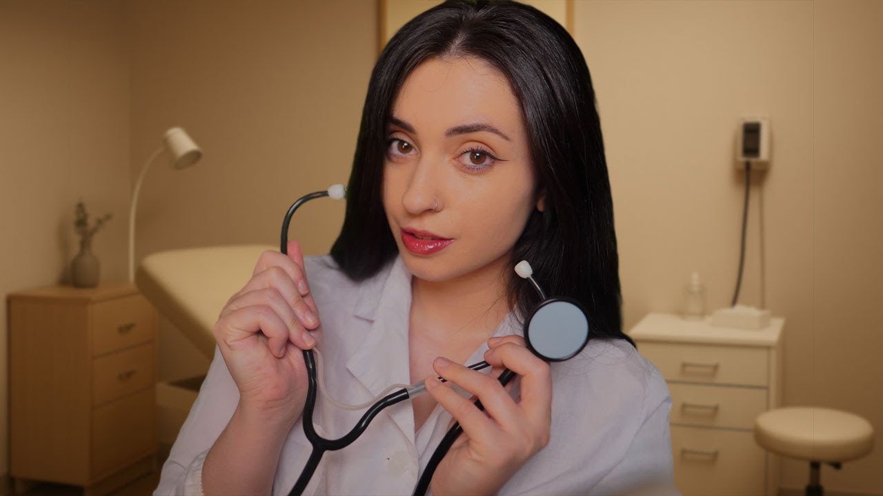 ASMR Doctora cariñosa ❤️‍🩹 Revisión del corazón roto y curación con ternura