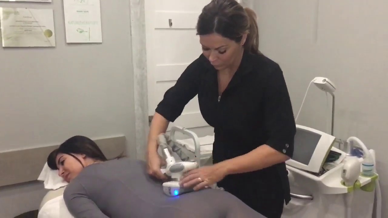 Démonstration d'un soin LPG endermologie corps
