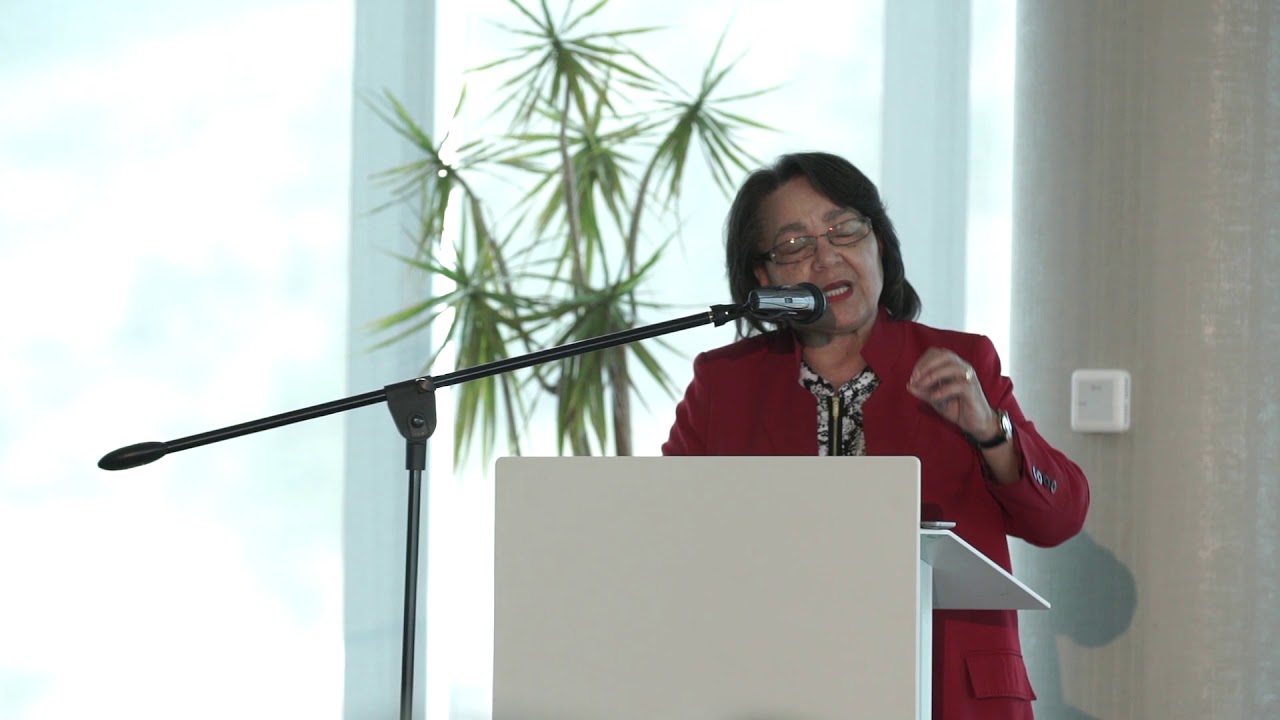 Patricia de Lille on Harbour Arch