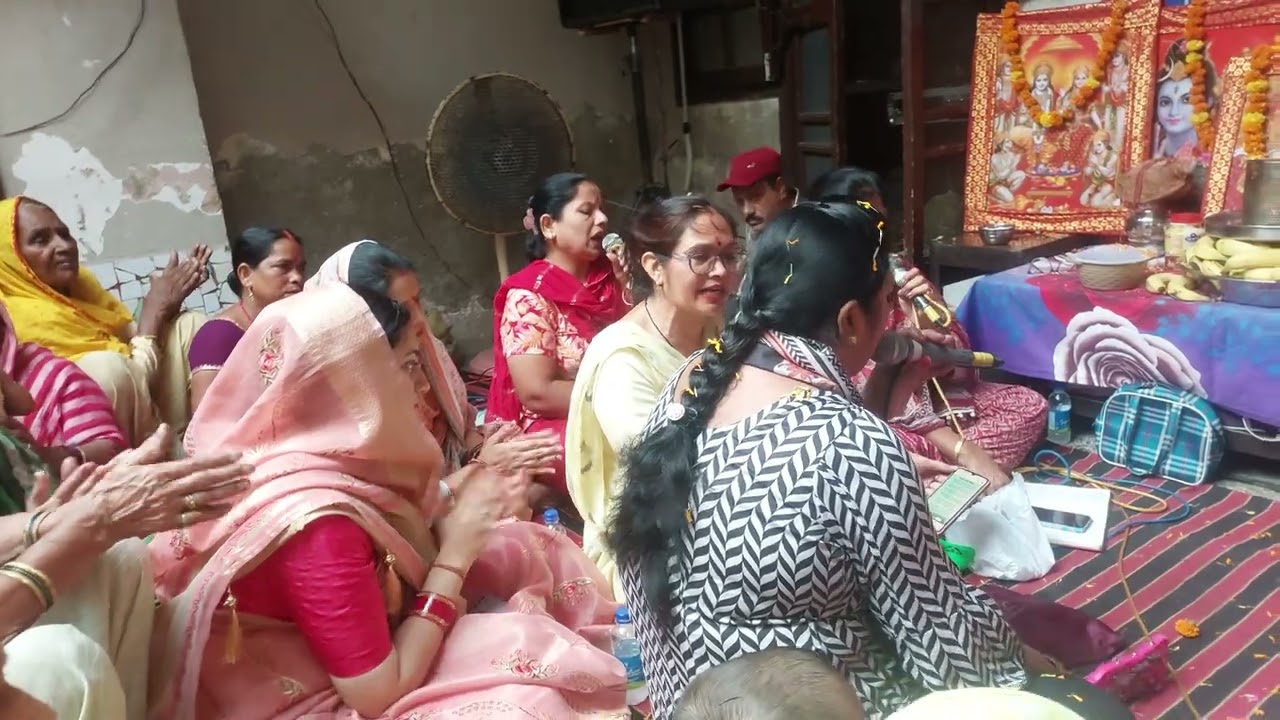 काले काले बादलो मै काली घटा छाई है आज मेरे कान्हा को नीद नही आई है #न्यू भजन 🙏🙏🙏👌🏻👌🏻