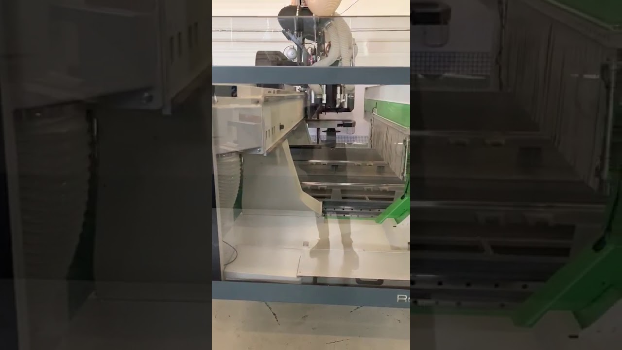 Showroom TEKMA 5 os&eacute; CNC Biesse Rover B 1638