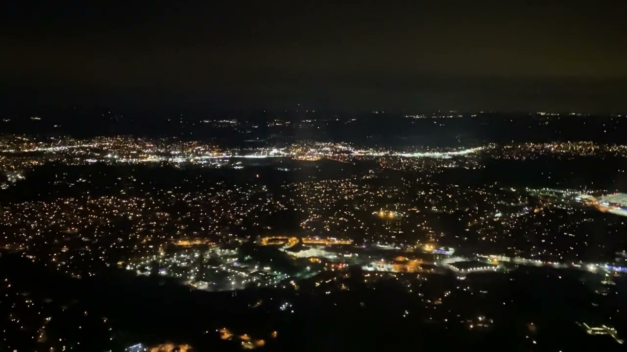 Night Landing in Allentown (ABE) - Delta Connection Mitsubishi CRJ-900LR (N330PQ)