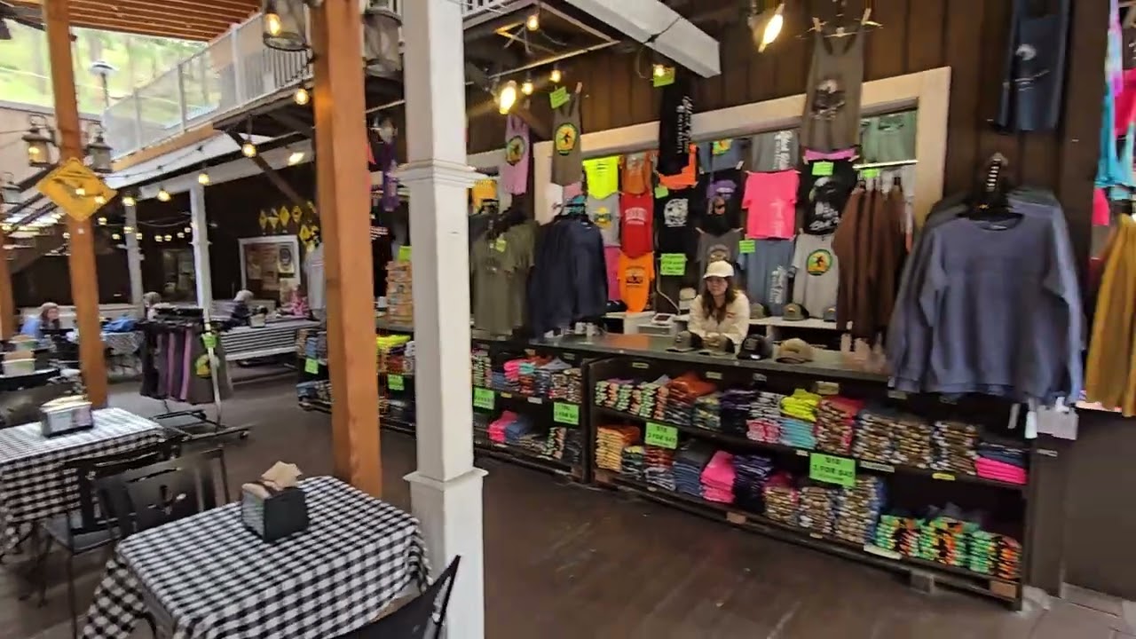Walking through Downtown Keystone, SD! 🚶‍♂️