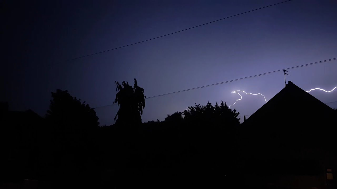 Another Thunderstorm In London Coming From Southern England.