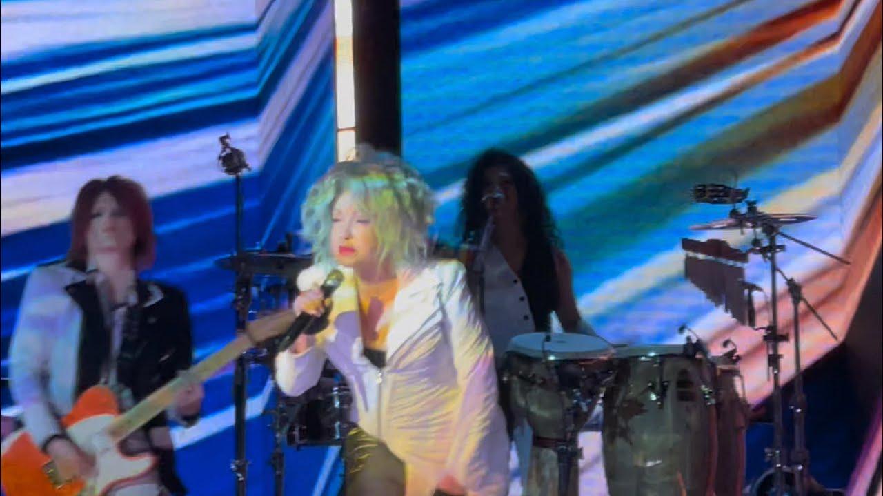 Cyndi Lauper - I Drove All Night (Live Farewell Tour at Accor Arena, Paris 28/02/2025)