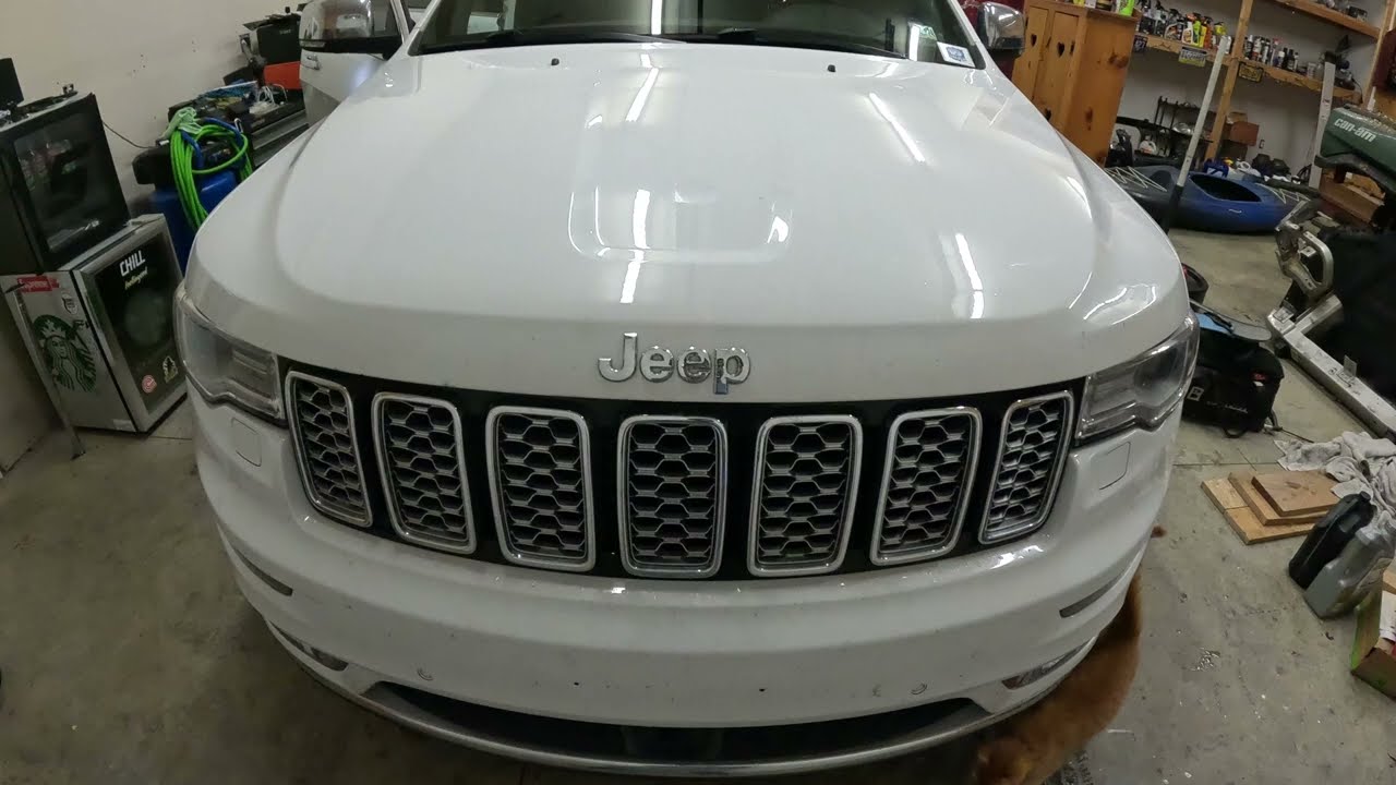 2017 Jeep Grand Cherokee 5.7L V8 Battery replacement and Location #grandcherokee #jeep #diy 