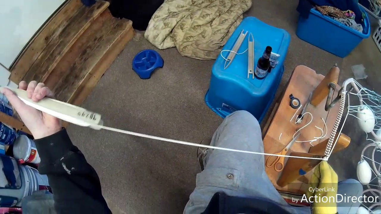 Gillnet hanging left handed....