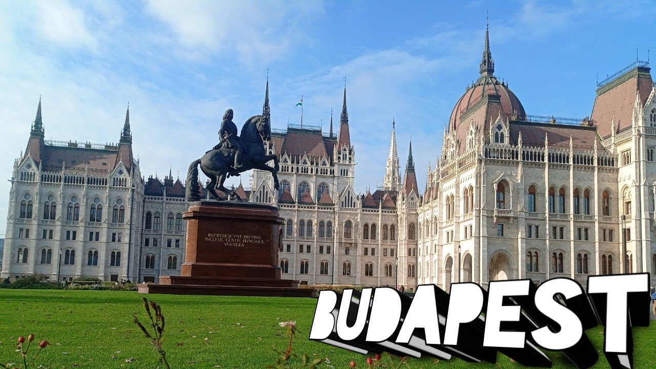 Parliament house walking tour in Hungary 🇭🇺🇭🇺।  4k Europe life. 🇭🇺