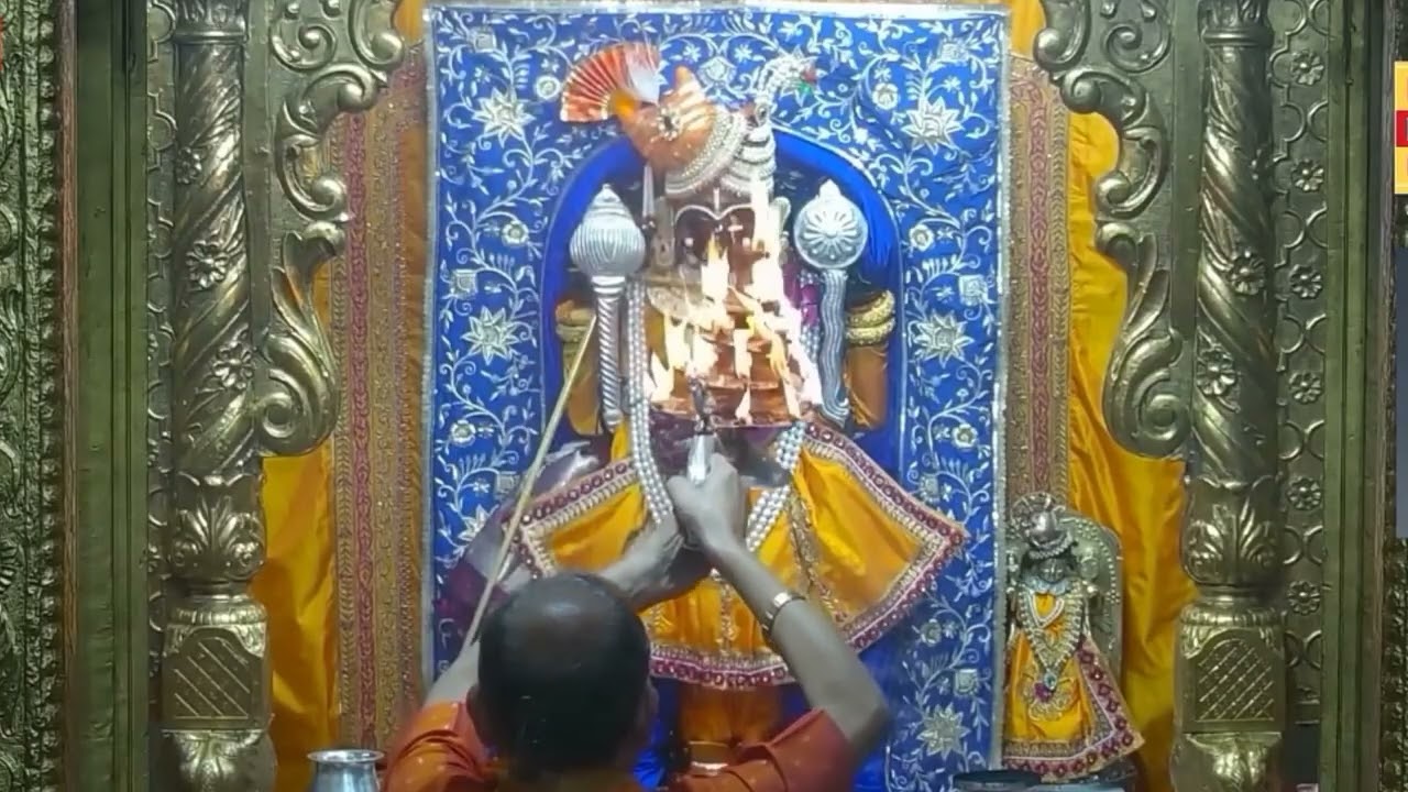 લાઈવ 🙏🏻 દ્વારકા 🙏🏻🪔 દર્શન 🙏🏻 🪔આરતી 🌷#viral video #राजाधिराज द्वारकाधीश जी के मङ्गला आरती दर्शन@dakor