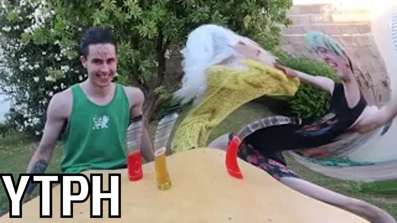 YTPH Robleis hace el reto de la botella con sus hermanos pero esta mal editado
